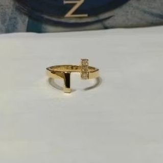 Cincin emas wanita model Chanel