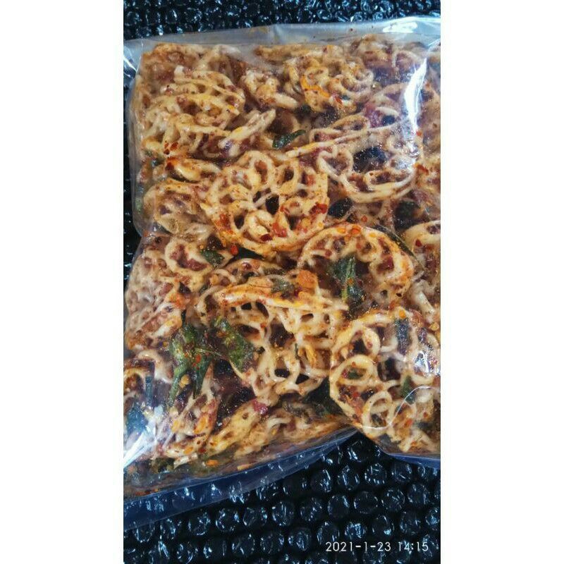 

Seblak kering kerupuk pedo pedas daun jeruk isi 1kg