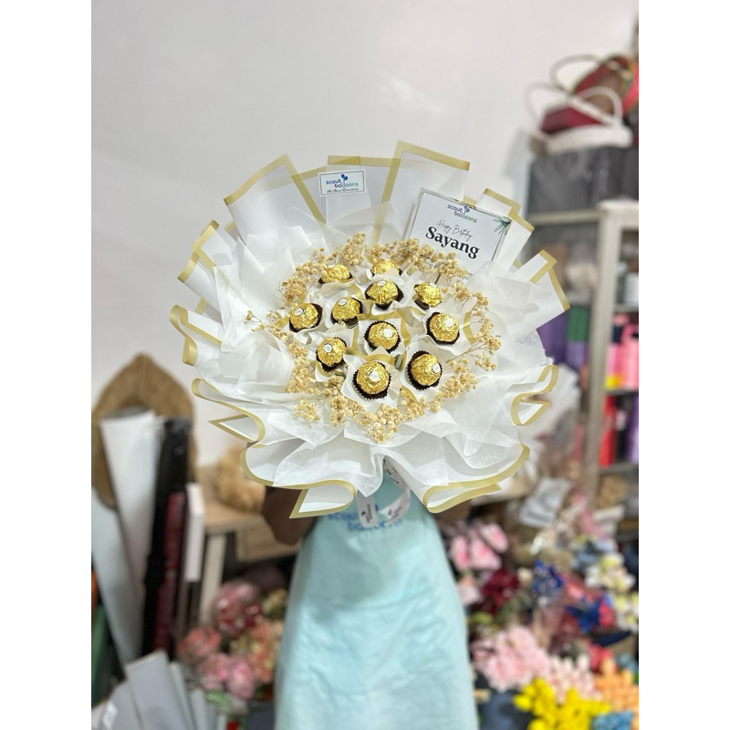 

Buket Ferrero 10 pcs / Bouquet Snack