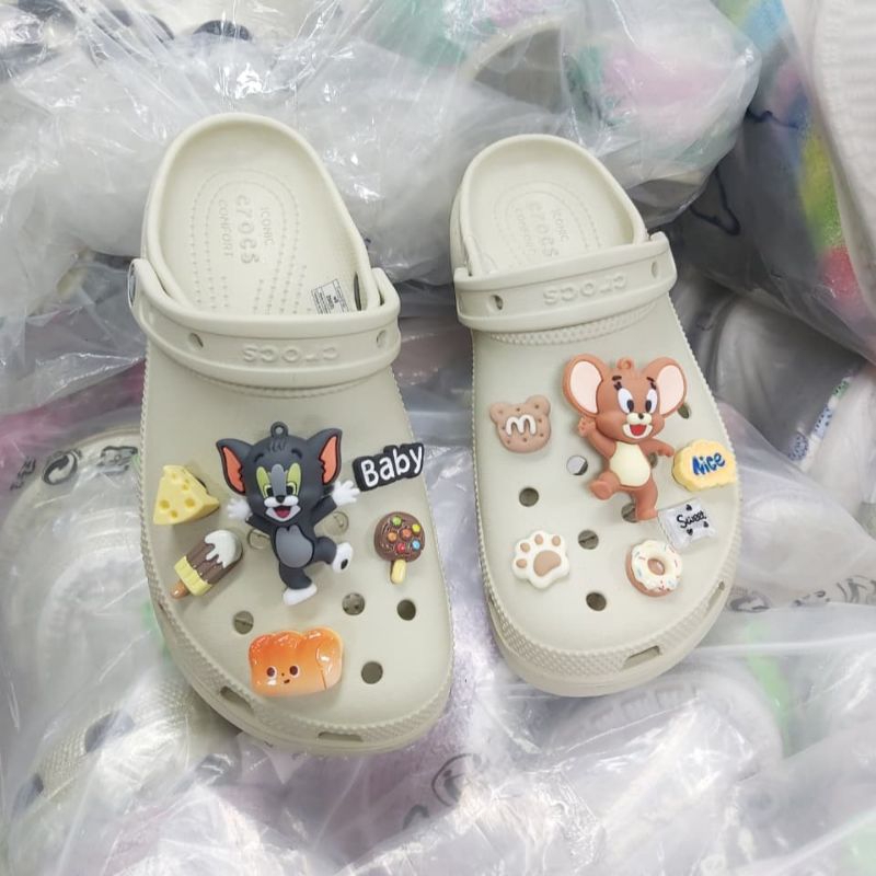 JIBBITZ CROCS / AKSESORIS SENDAL CROCS / JIBBITZ CROCS LUCU