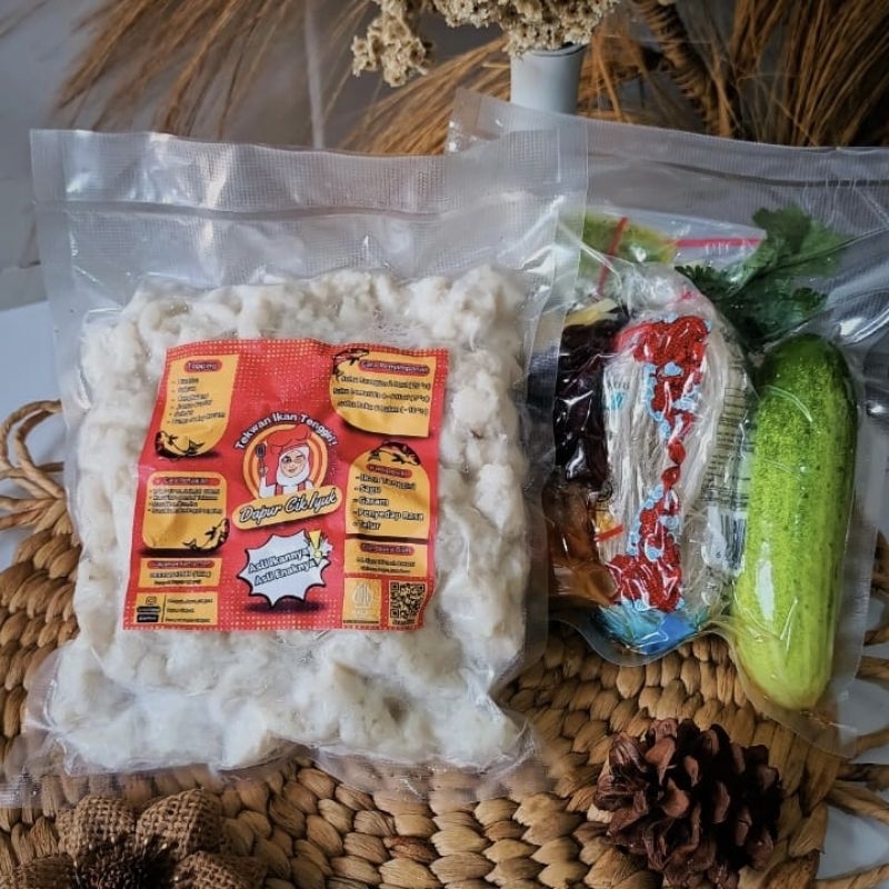 

Paket Frozen Tekwan Ikan Tenggiri Full Topping