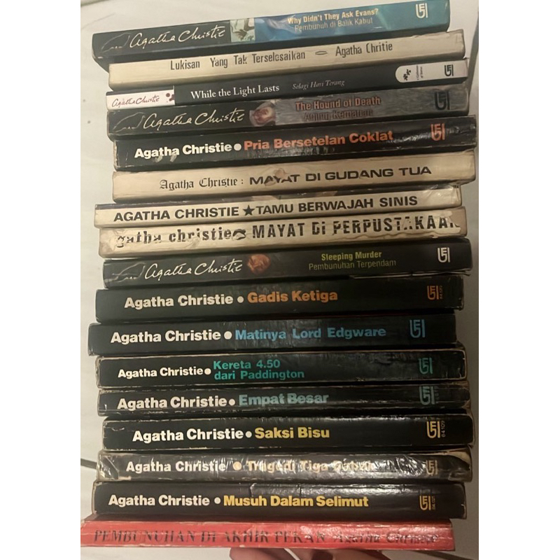 Preloved Novel Agatha Christie
