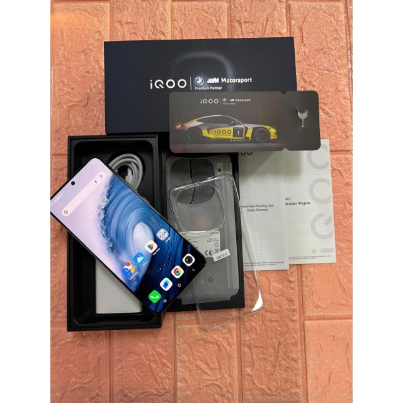 Vivo Iqoo 13 5G 16/512GB Snapdragon 8 Elite Garansi Resmi Fullset