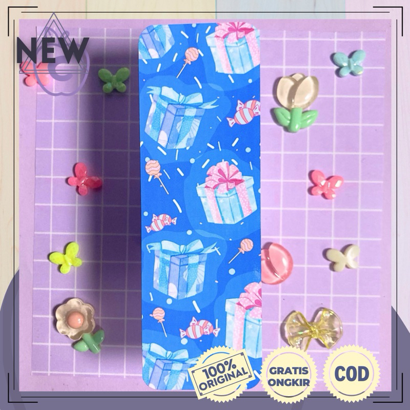 

Bookmark Kawaii Blue Gift Penanda Buku Lucu untuk Journaling & Hadiah