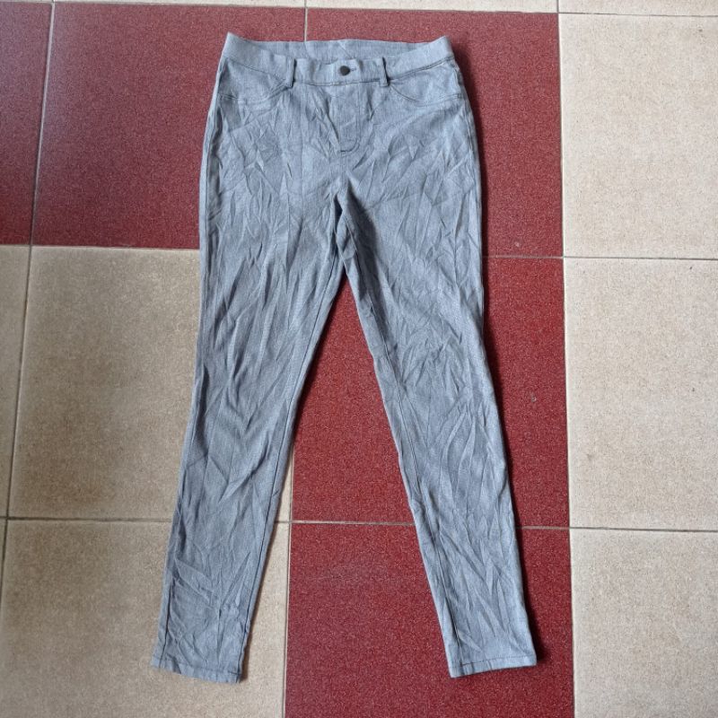 celana legging uniqlo heattech L. 108