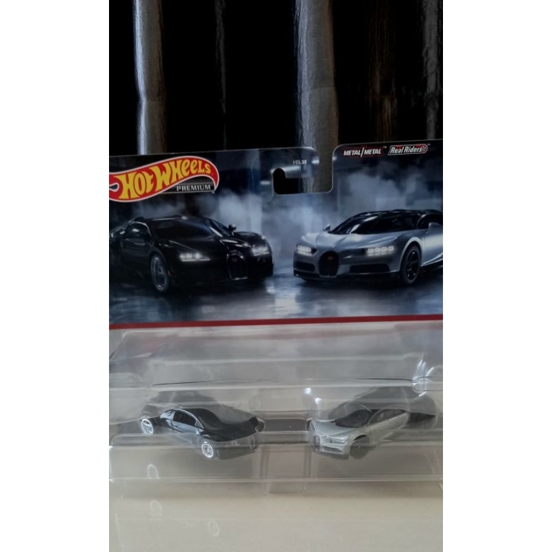 Hotwheels Premium Set BUGATTI - BUGATTI VEYRON & BUGATTI CHIRON Car Culture Edition