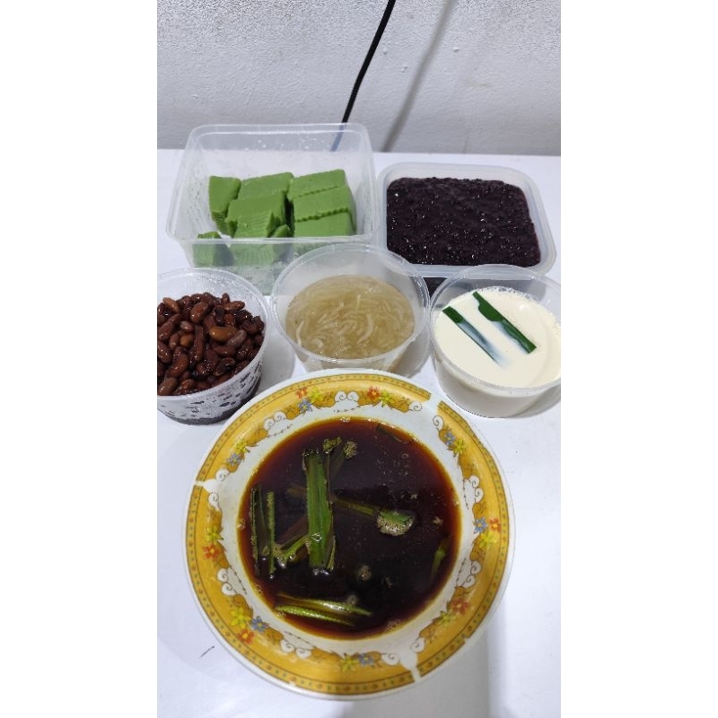 

Es Sagu gunting minuman khas kalimantan / pontianak