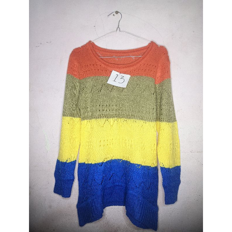 sweater rajut warna-warni