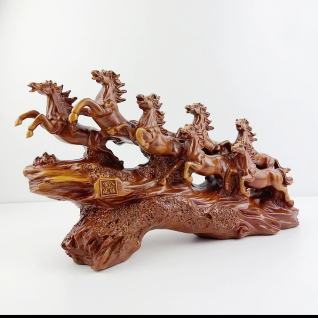 Pajangan 8 Kuda Berlari  motif kayu alami