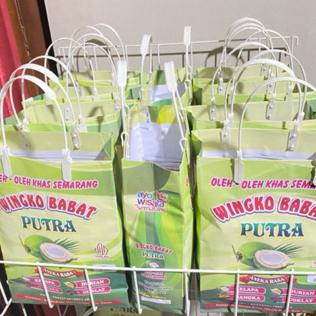 

4 rasa Wingko Babat Putra by Della