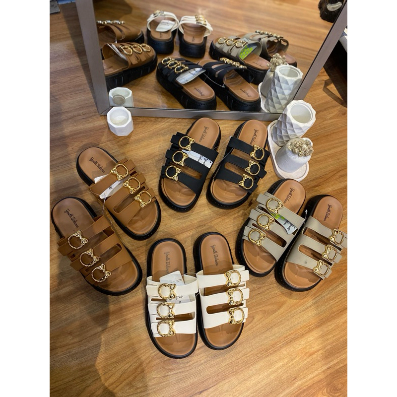 V513 Sandal jelly tali 3 Balance . Sandal santai karet