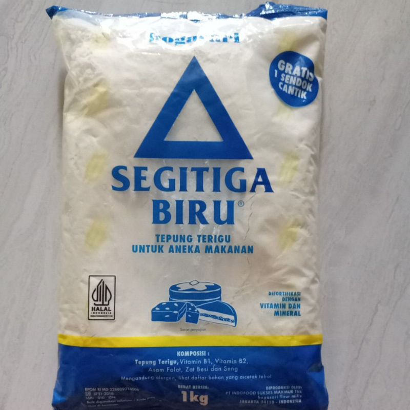 

TEPUNG TERIGU SEGITIGA BIRU KEMASAN 1KG HALAL
