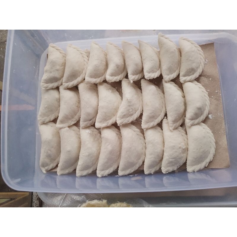 

cireng isi ayam asin dan sambal ijo