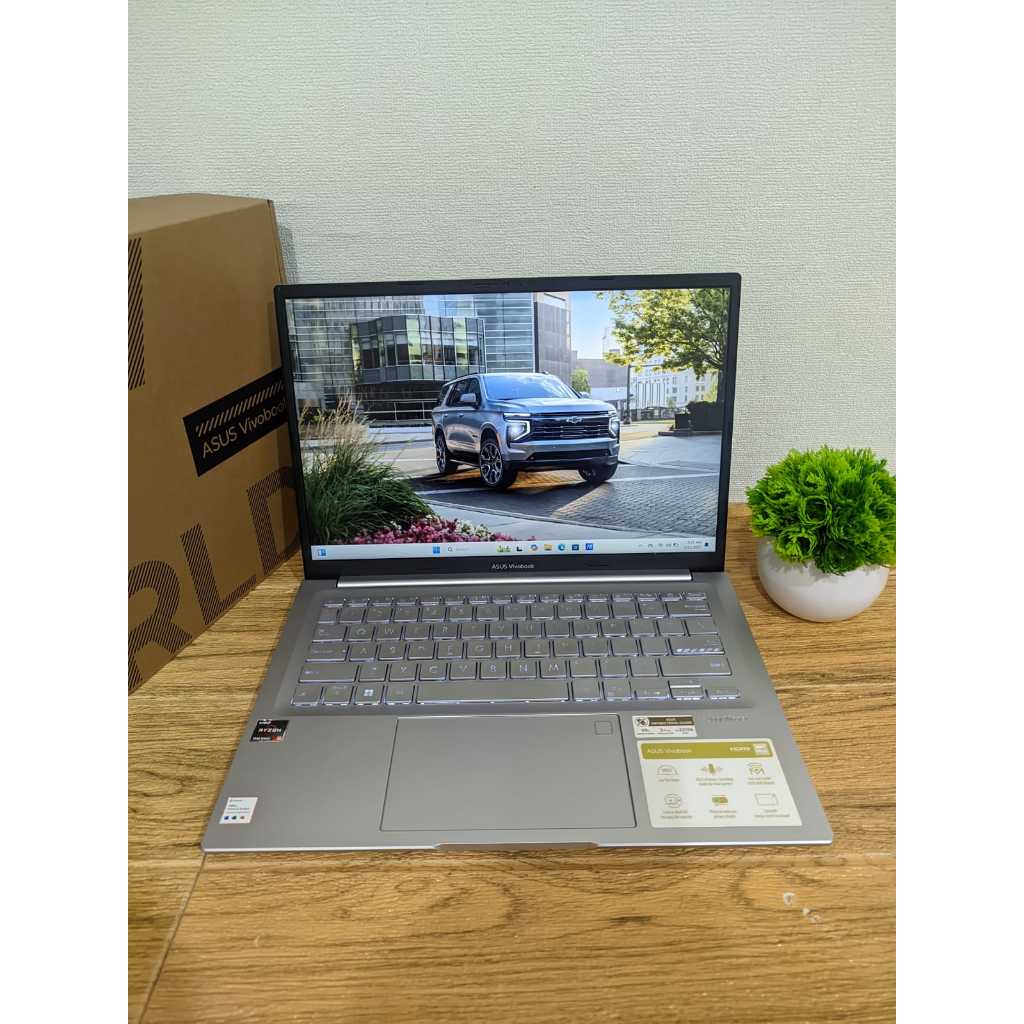 LAPTOP ASUS VIVOBOOK M1403QA SILVER AMD RYZEN 5 5600H RAM 8GB SSD 512GB 14"IPS WUXGA SECOND [LIKENEW