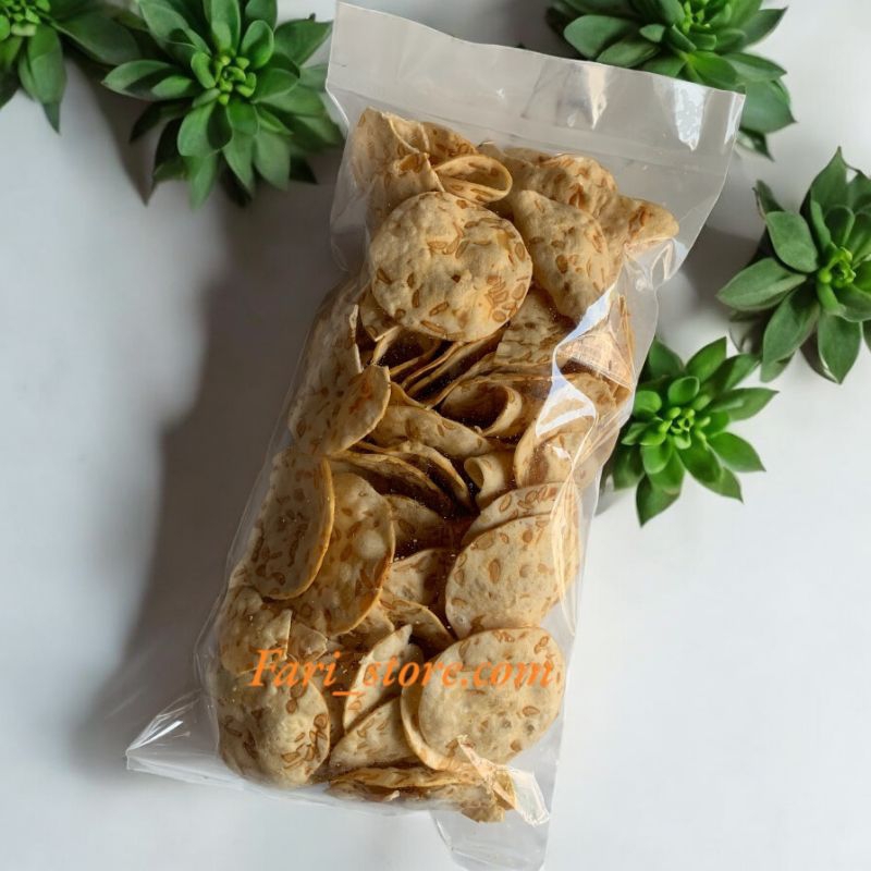 

Kripik Tempe Sagu kemasan 250 Gram