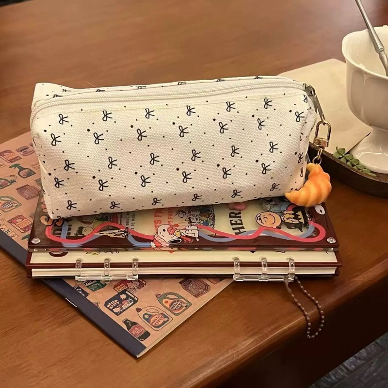 

PINKY ROW - New Jeans Ribbon Pencil Case - Kotak Pensil Jeans - Pouch - Tempat Make Up SF6