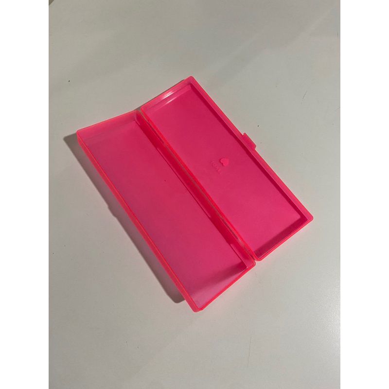 

tempat pensil pink