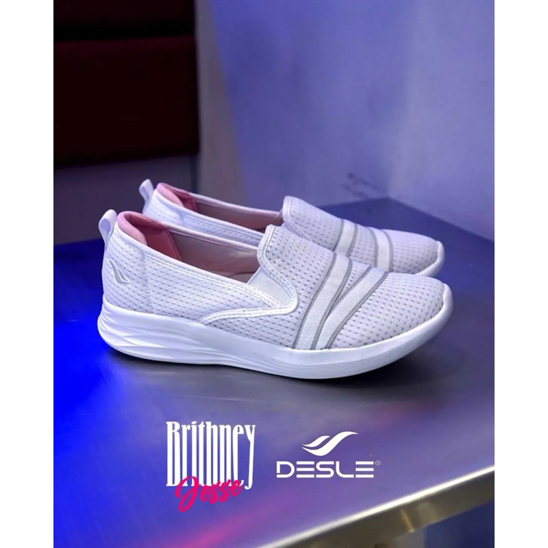 sepatu slip on wanita DESLE BRITNEY JESSEY