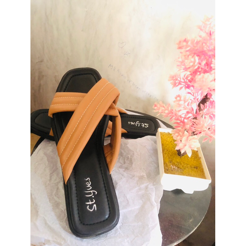 Sandal St.yves