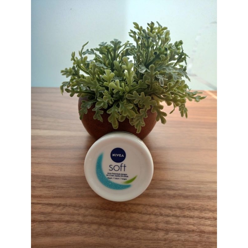 Nivea soft cream pelembab