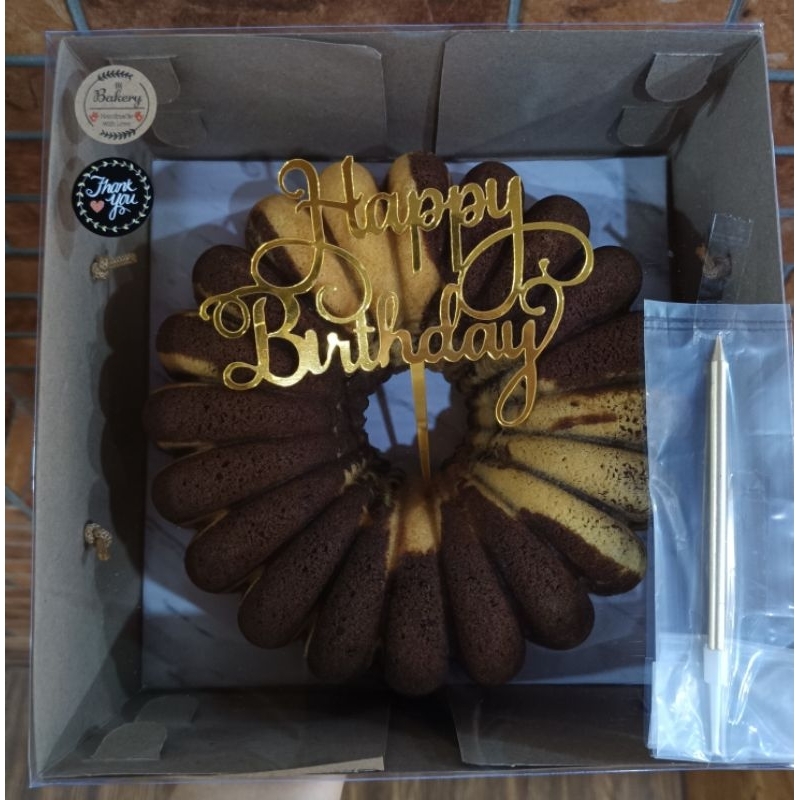 

marble bday cake