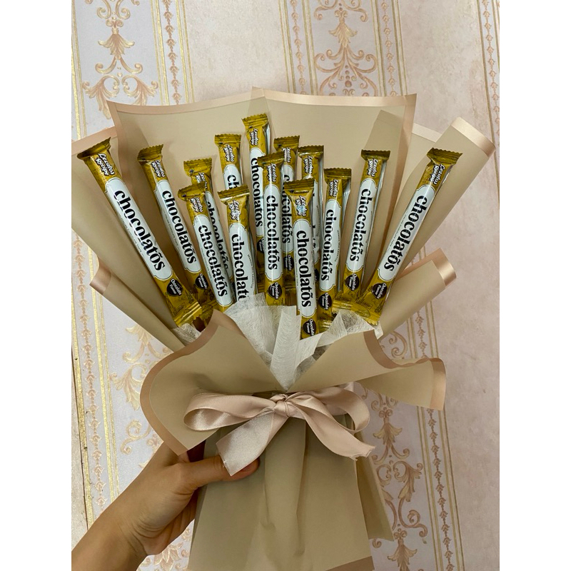 

BOUQUET Murah paket Bunga dan Snack (CREAM) / Kado Wisuda / kado pacar / kado perpisahan
