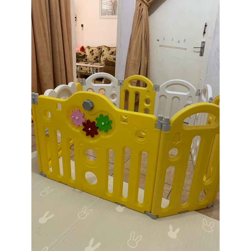 preloved pagar bermain bayi( play fence baby) merk molion