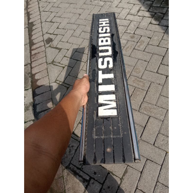 grill L300 lama original