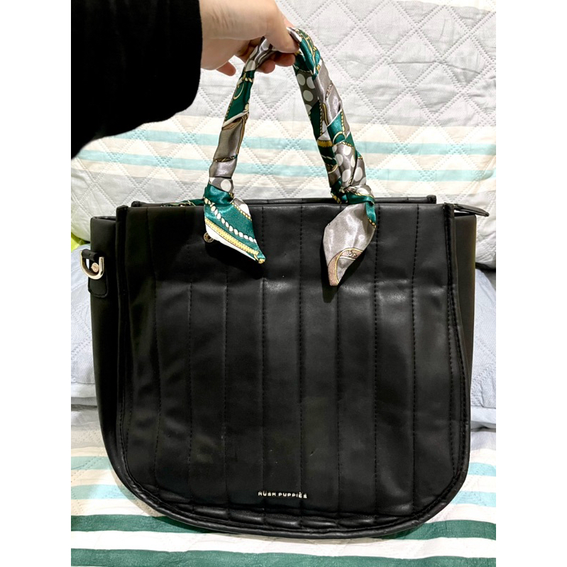 Tas Hush Puppies Preloved, Tas Hitam, Tas Branded, Tas Kerja, Tas Kantor, Tas Daily, Tas Kuliah, Tas