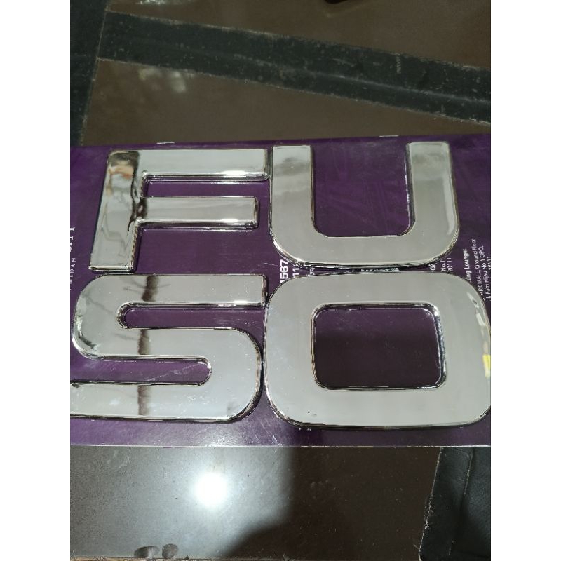 emblem logo fuso ps190, 220ps tronton Mitsubishi