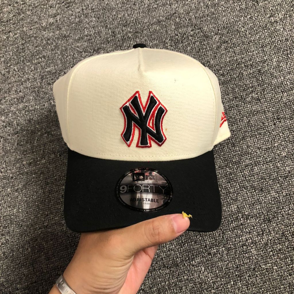 TOPI NEW ERA PUTIH SALE UNISEX