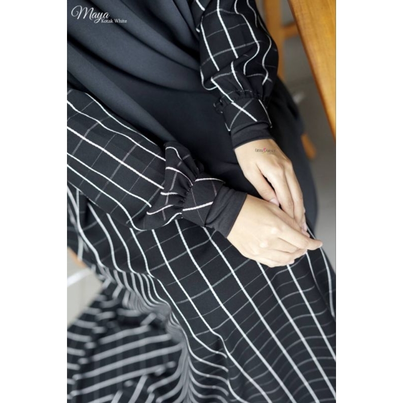 MAYA ABAYA ORIGINAL BY UMMU MARYAM COLLECTION