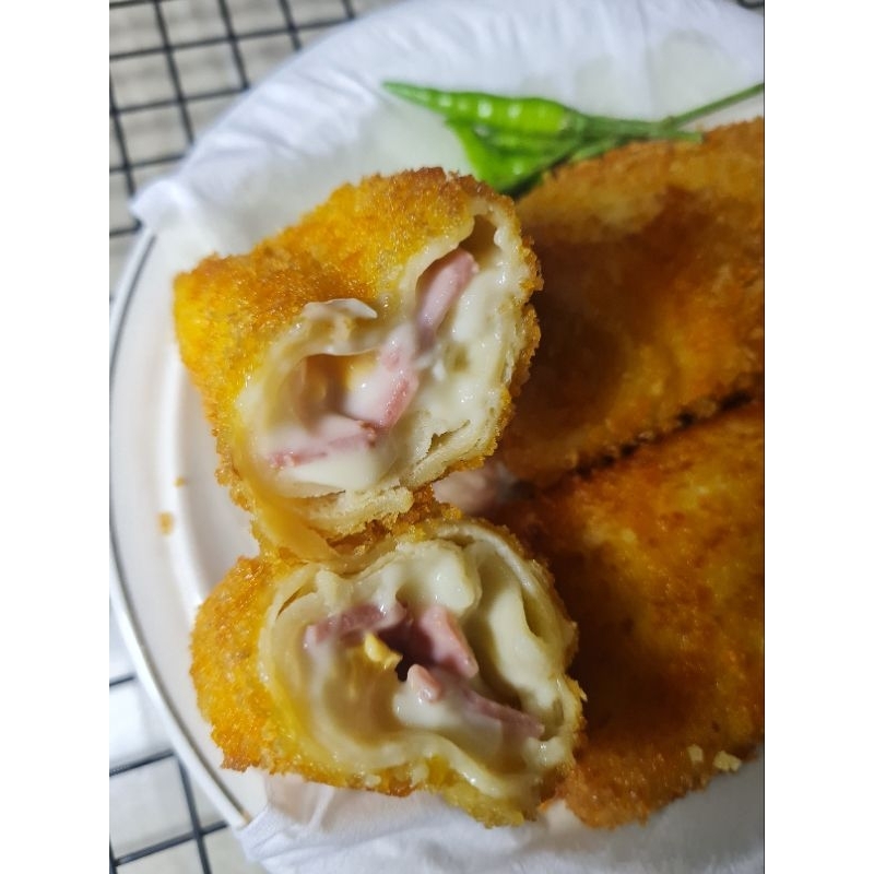 

Risol Beef Mayo keju