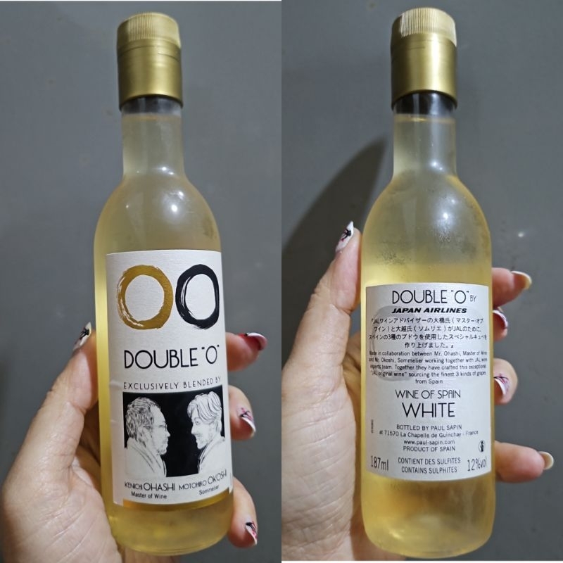 

TERMURAH READY STOCK White wine Double O 187ml Limited EXCLUSIVELY BLENDED BY Kenchi Ohashi dan Motohiro Okoshi / Anggur putih