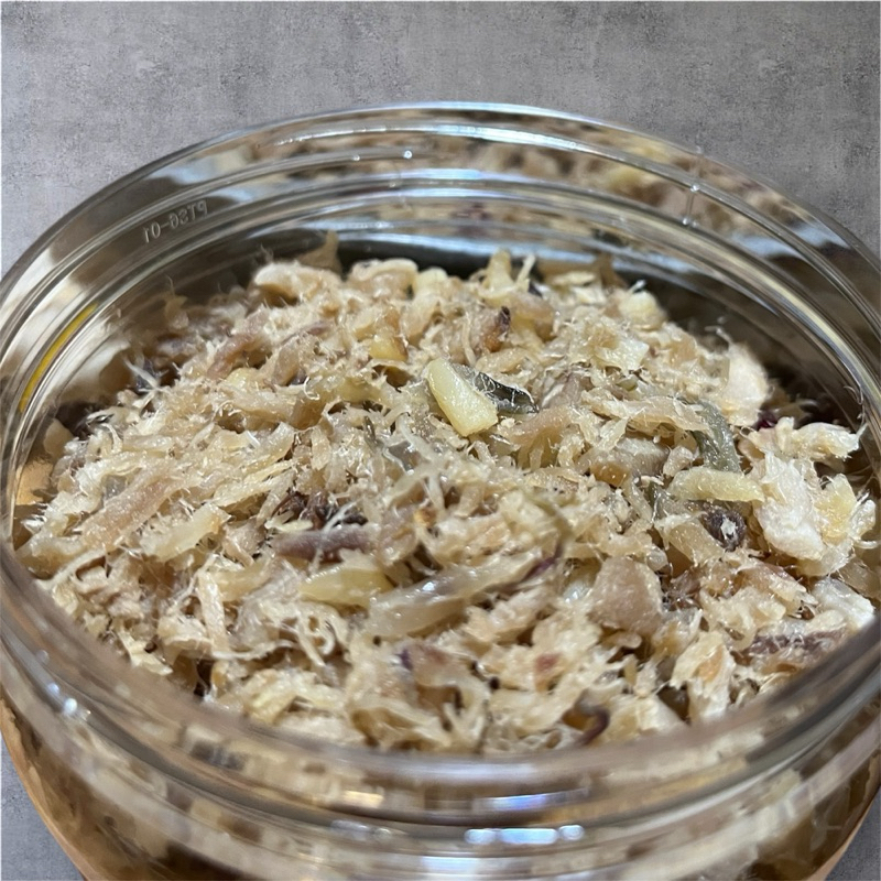 

Pampis tuna / Abon Tuna tanpa cabe (aman untuk batita)