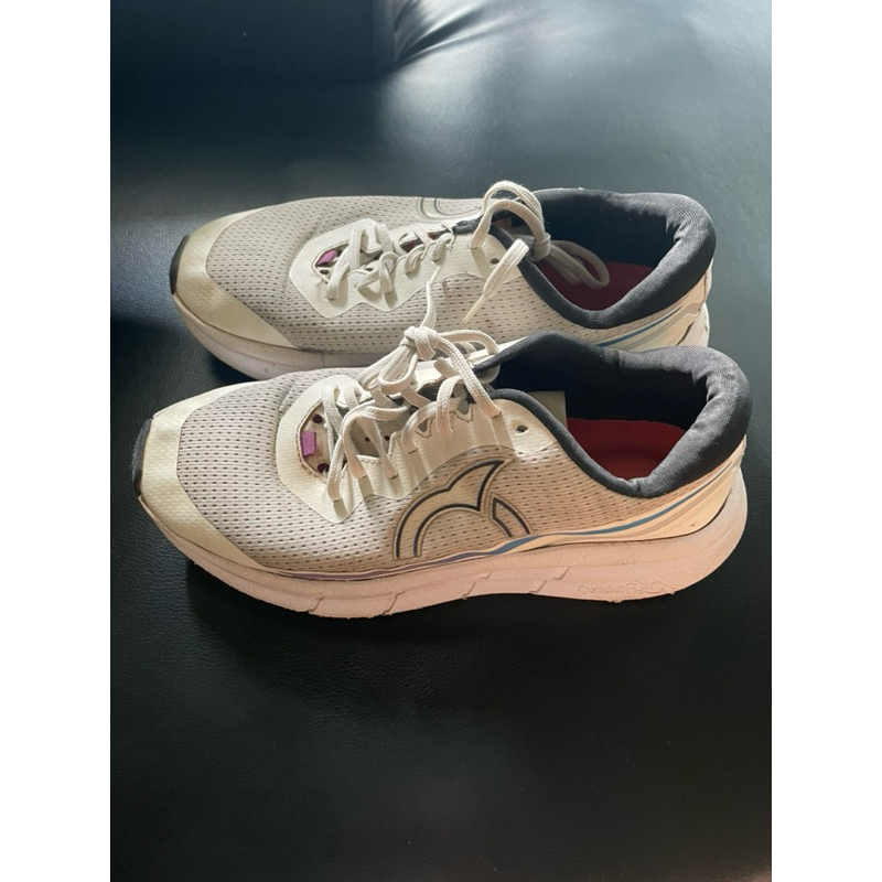 PRELOVED SEPATU ORTUSEIGHT RUNNING | sepatu lari