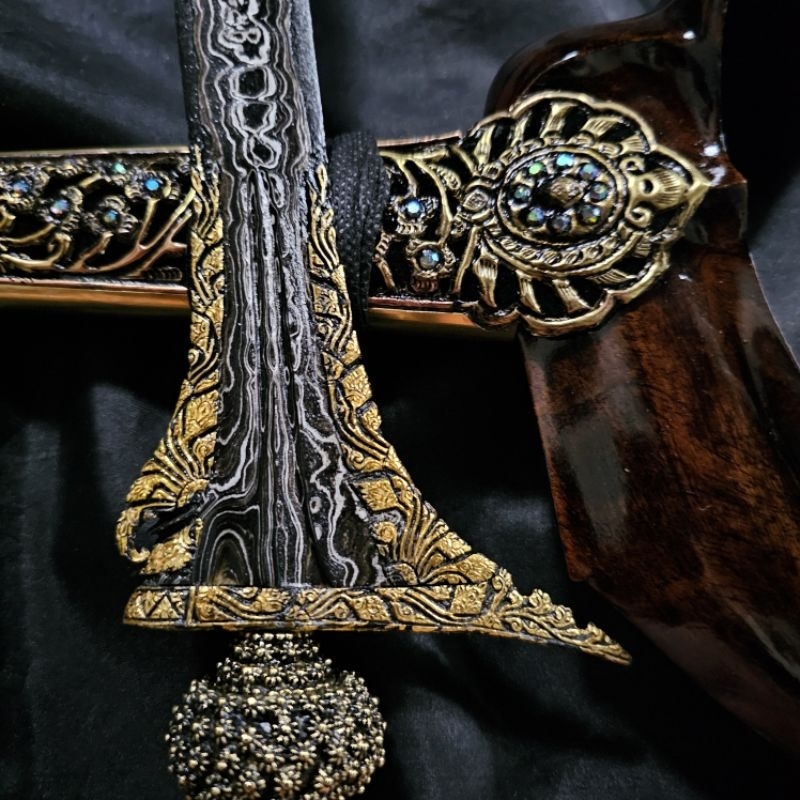 Keris Sinom Pandawa Luk 5 Kinatah Sepuh Emas Pamor Wiji Timun