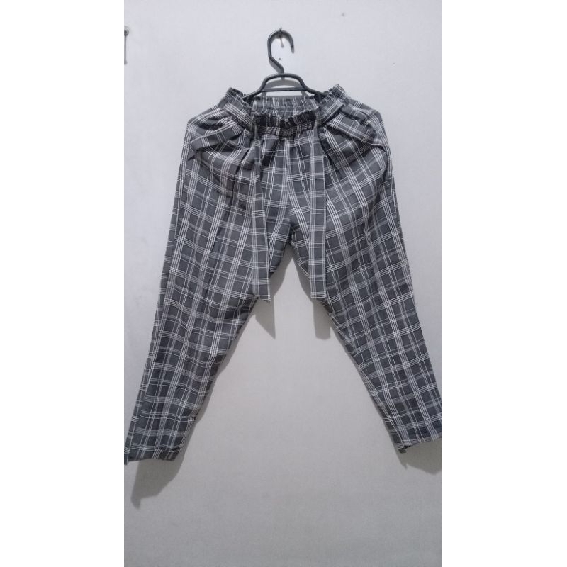 preloved celana panjang kain kotak-kotak