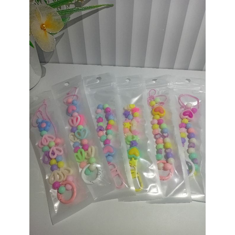 Gantungan tas kunci manik manik warna warni