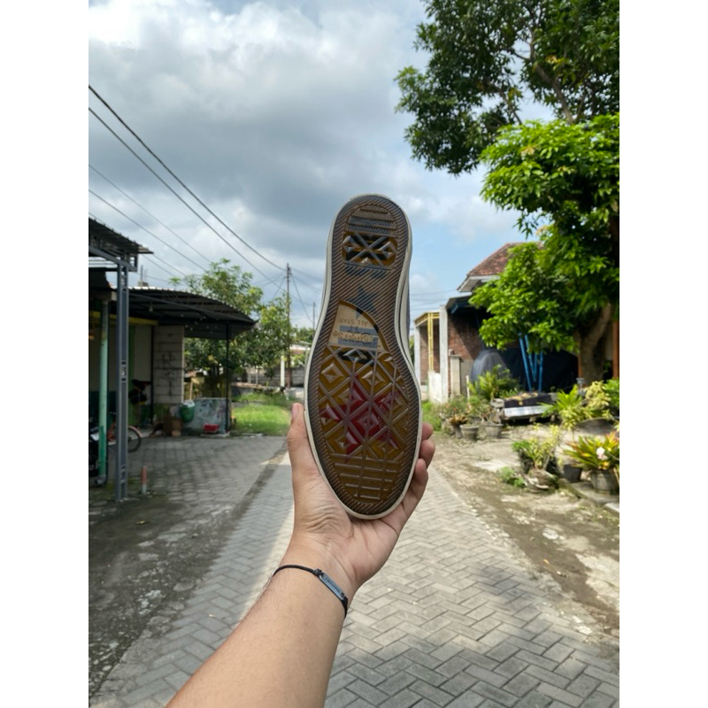 Converse john varvatos slip on