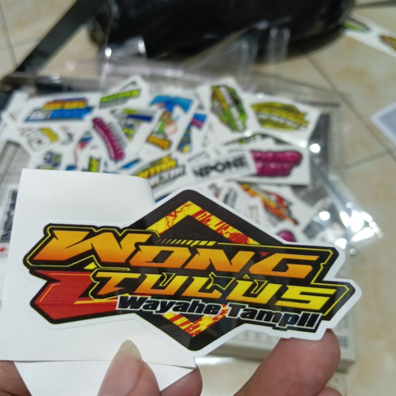 

STICKER WONG TULUS