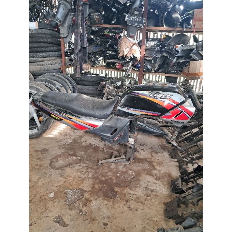 BODY SET TIGER 2000 TILAS TIGER LAWAS ORIGINAL