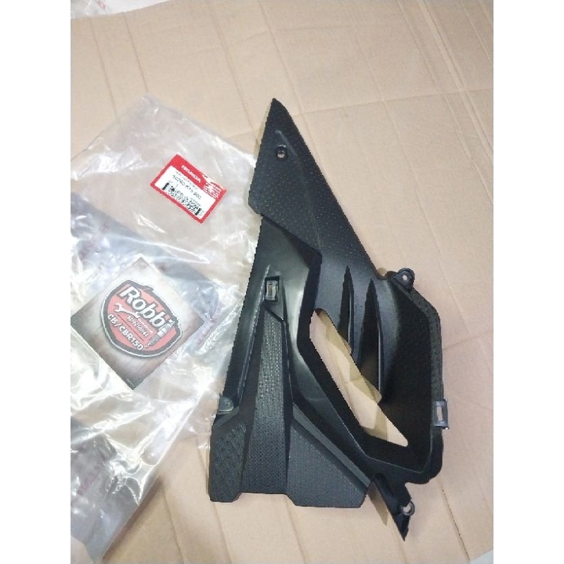 Shroud R Inner Sayap Dalam Kanan New CB150R Led V3 50280-K15-600 Original