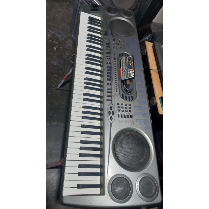 Casio wk1800