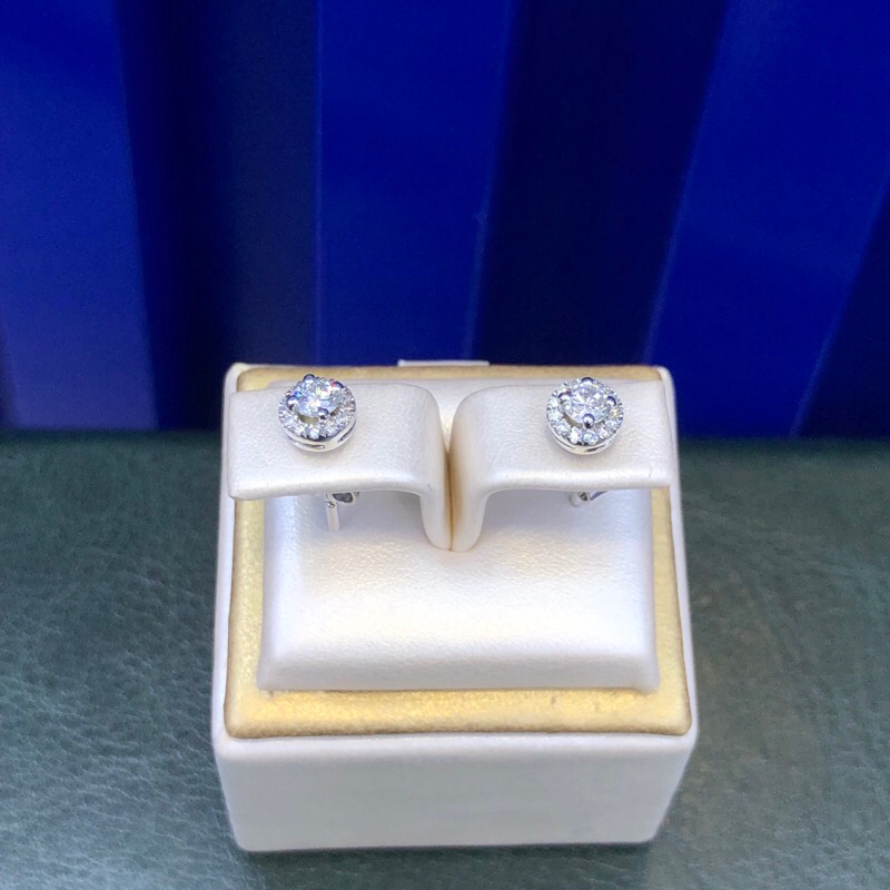 Giwang berlian solitaire halo (278) CD79, D.2:0,32crt + D.26:0,13crt, berat 1,7gr/kadar 75%