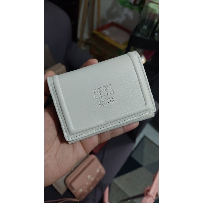 Dompet pendek yadas