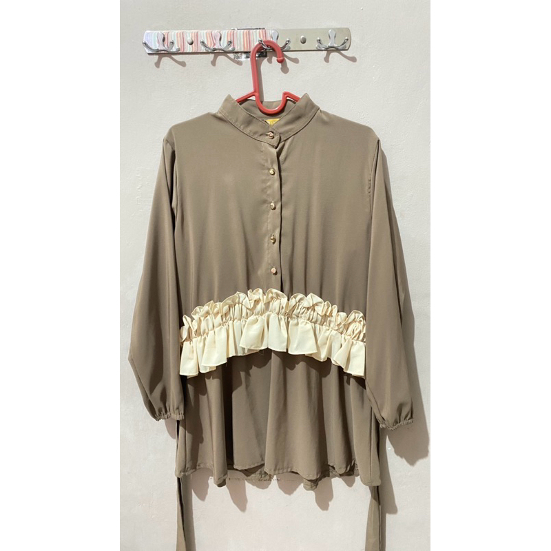 PRELOVED Blouse local id