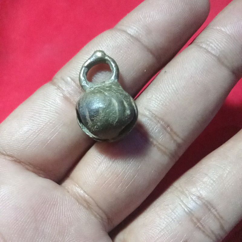 klinting perunggu temuan sungai