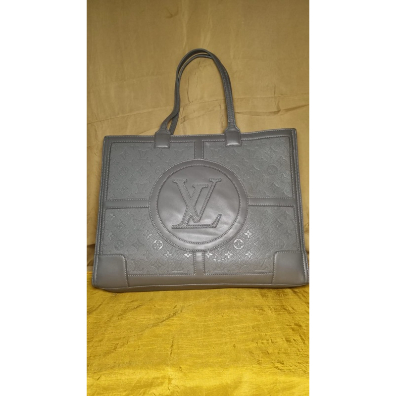 Tas Preloved Second Branded Big Duffle Wanita Abu