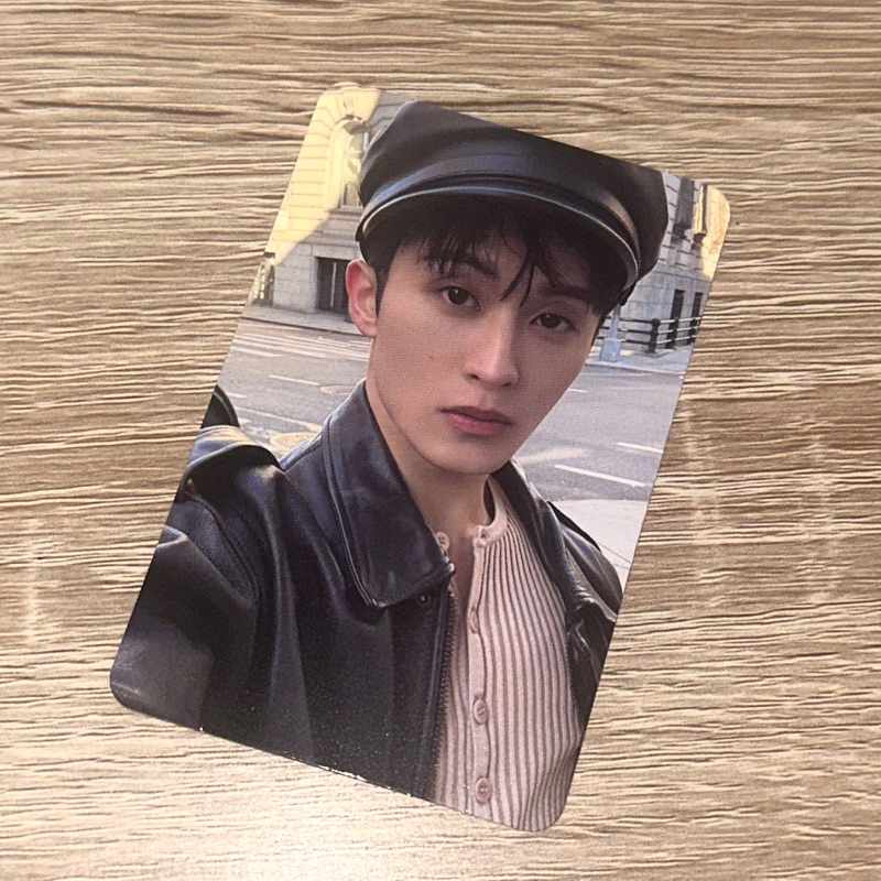PC PHOTOCARD ALBUM MARK THE FIRSTFRUIT READY - MARK MAUNG POB APPLE MUSIC SQUARE FLAP